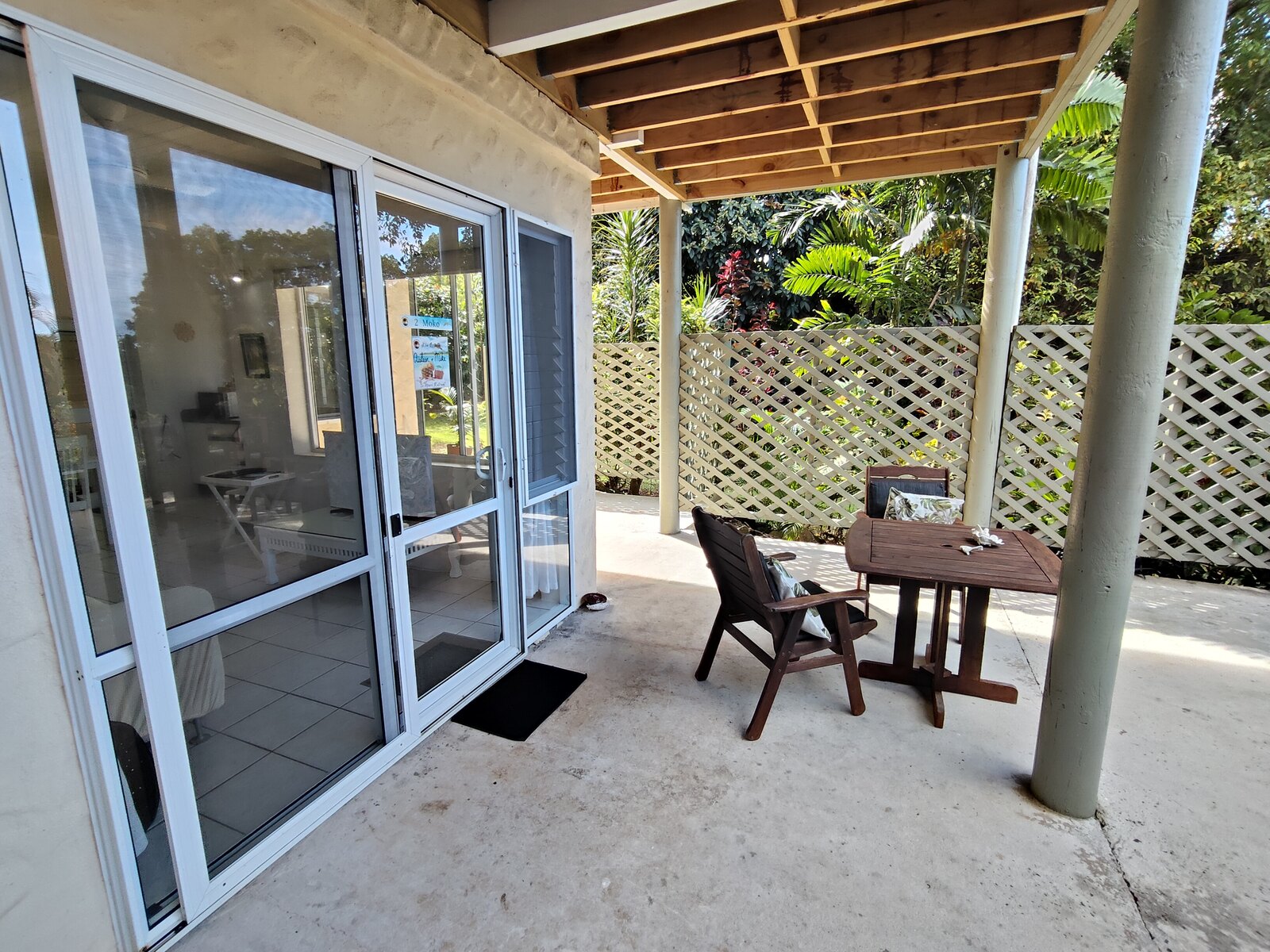 Kaute sliding doors opening onto the private veranda