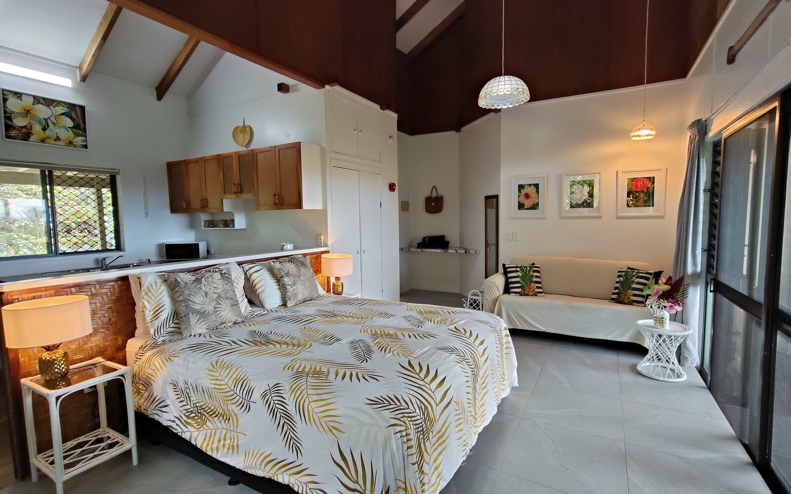 Kaute, Premier Studio with Lagoon Views
