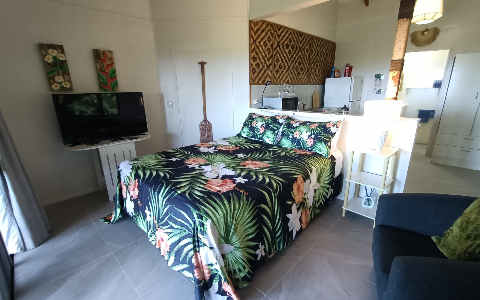 Kukupa, Private Studio Lagoon Views