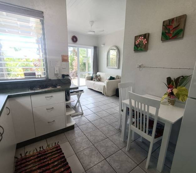 One-Bedroom Apartment l Ground Floor l MOKO l l Muri Retreat