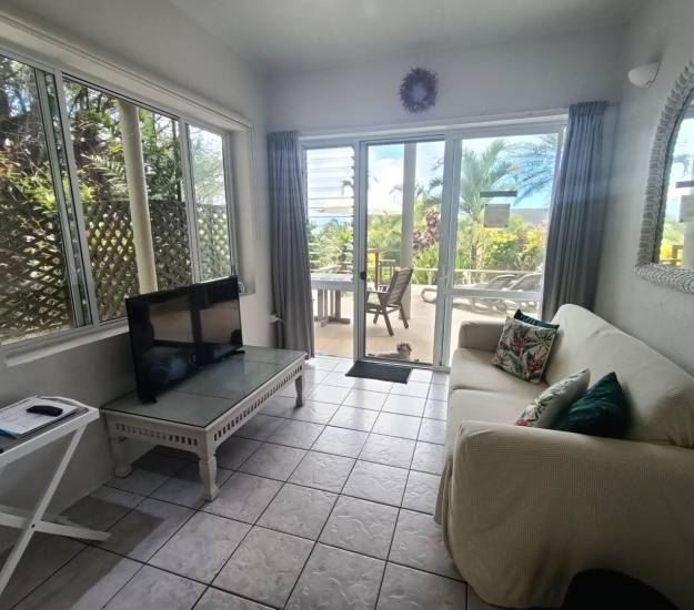 One-Bedroom Apartment l Ground Floor l MOKO l l Muri Retreat